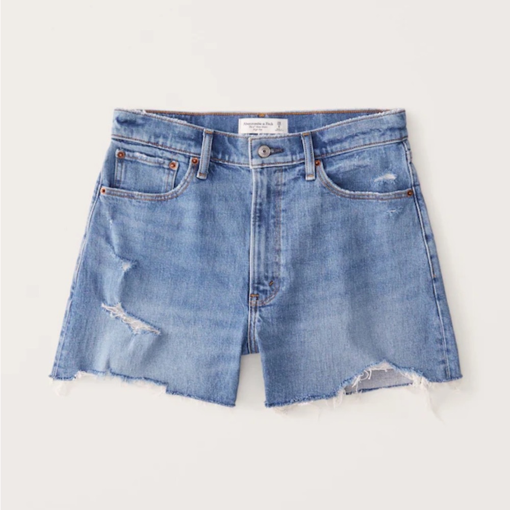 Abercrombie & Fitch Curve Love High Rise 4 Inch Mom Short Size 36
